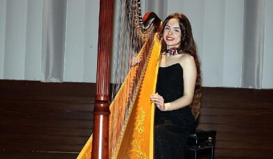 Milano’dan İzmir’e Uzanan Başarı: Zeynep Duru Güleç’ten Alkış Alan Arp Resitali