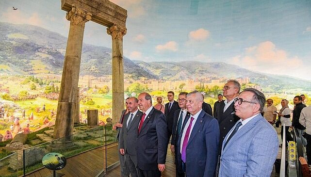 KKTC 5. Cumhurbaşkanı Ersin Tatar Osmangazi Belediyesi’nin Ev Sahipliğinde Bursa’da