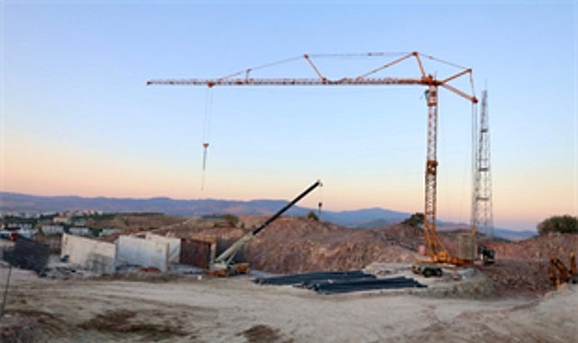 Efes Selçuk Belediyesi’nden Üniversiteli Gençlere İlk Harçlık Desteği