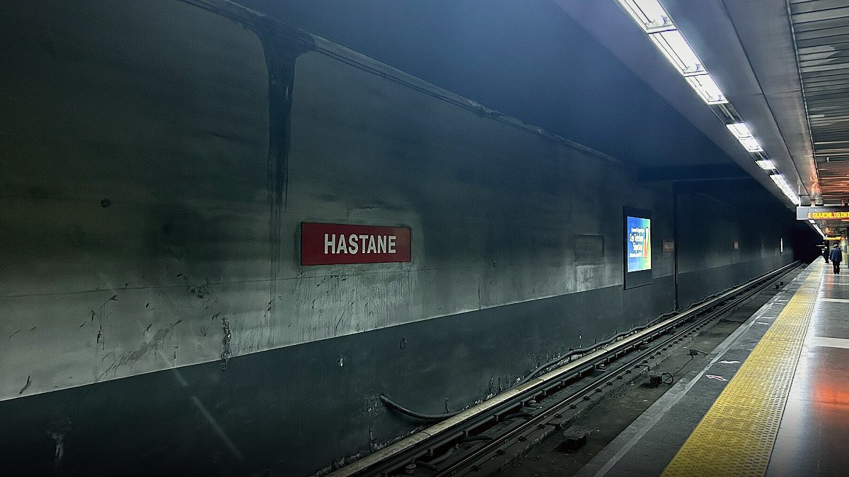 Kırşehir'de tohum ekiminde traktörün altında kalan 33 yaşındaki işçi hastanede hayatını kaybetti